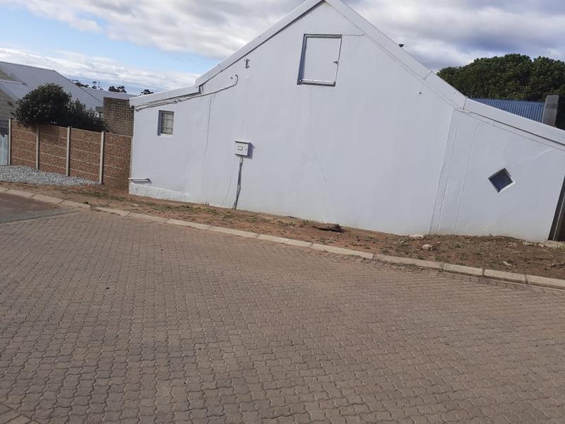 2 Bedroom Property for Sale in Albertinia Western Cape